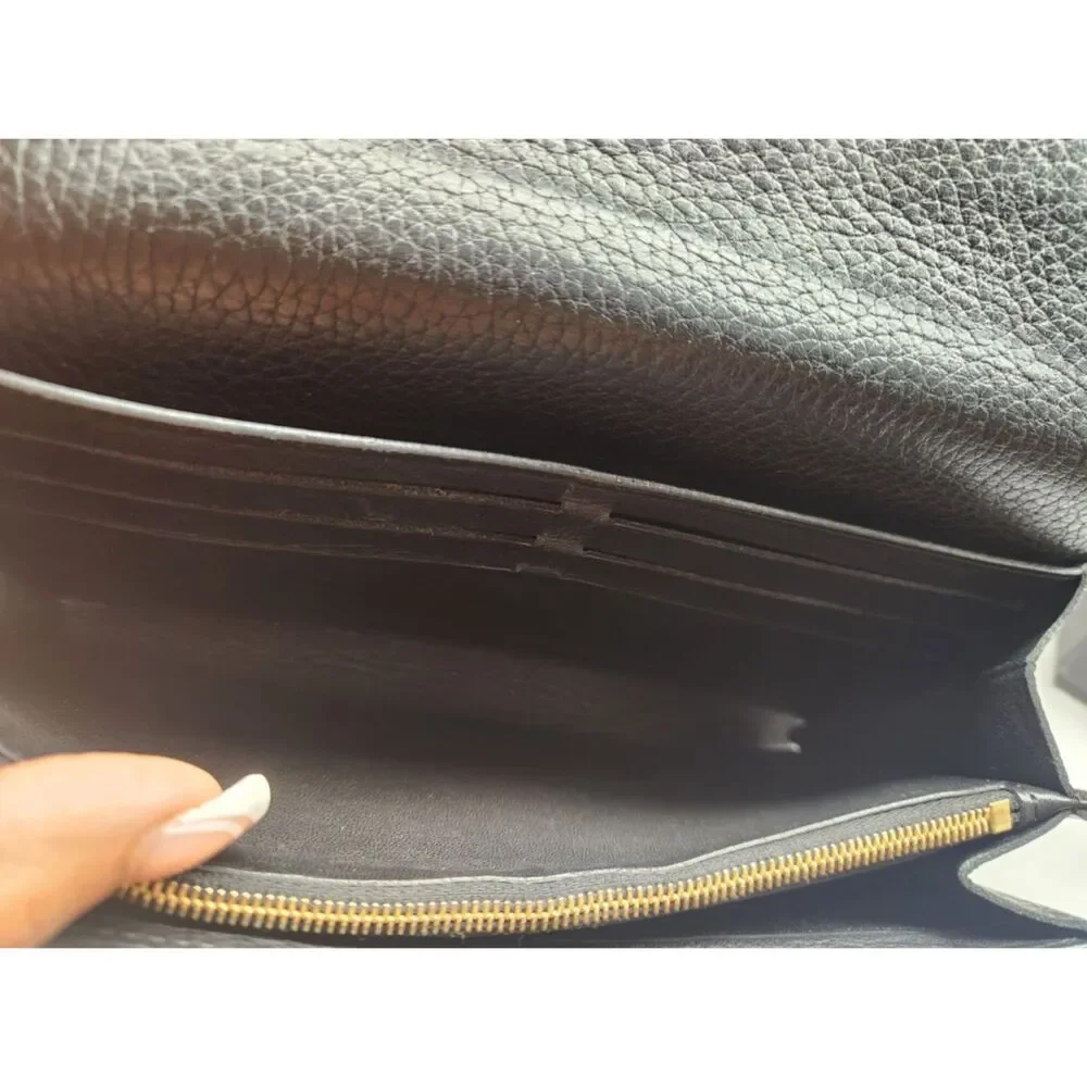 Louis Vuitton Capucines Studded Taurillon Leather Long Wallet Black/Gold LV Logo